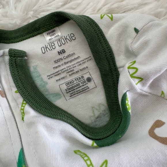 Okiedokie Dinosaur Short Sleeve Sleeper romper Jumpsuit Backward Upside Down Zip - Picture 3 of 5